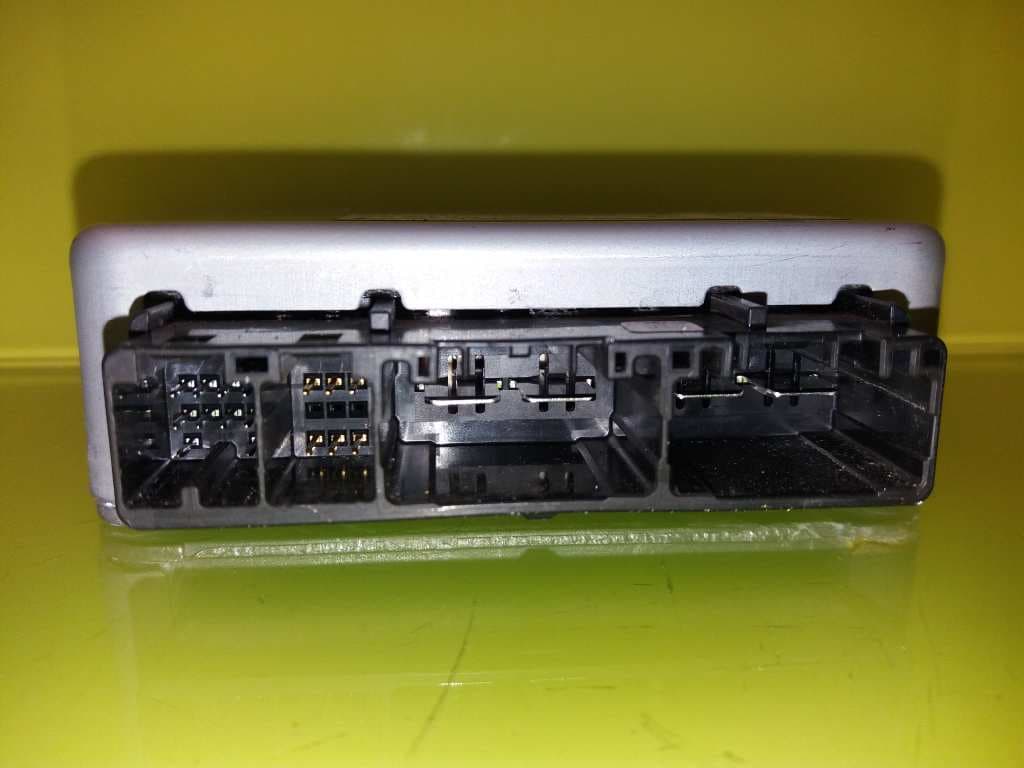 Modulo electronico TOYOTA YARIS (KSP9/SCP9/NLP9) 2
