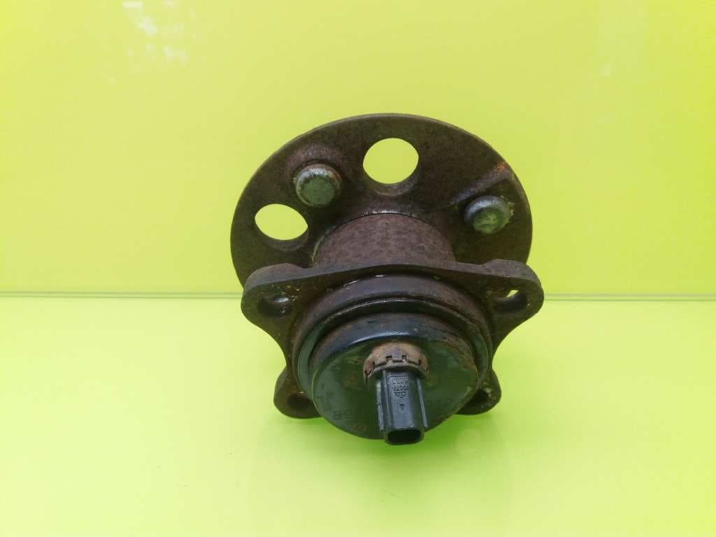 Recambio TOYOTA YARIS (KSP9/SCP9/NLP9) ref. 895440D010 2