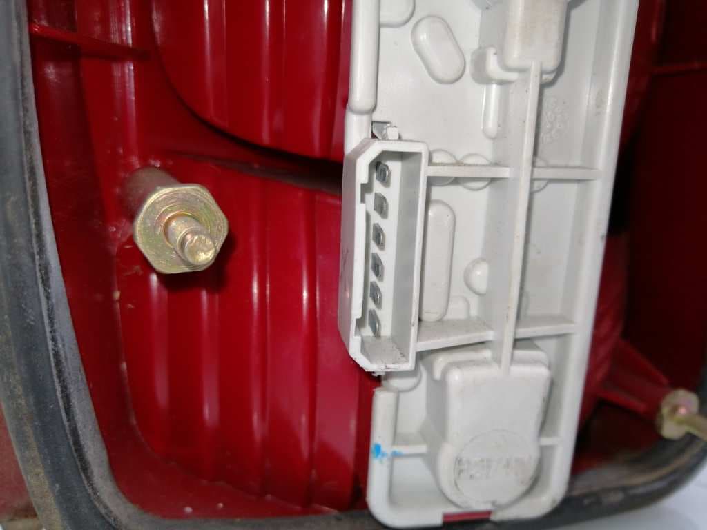 Piloto trasero derecho SKODA FABIA (6Y2/6Y3) 3