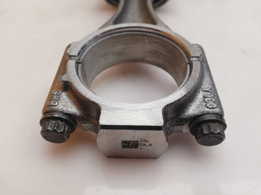 Piston SKODA RAPID 4