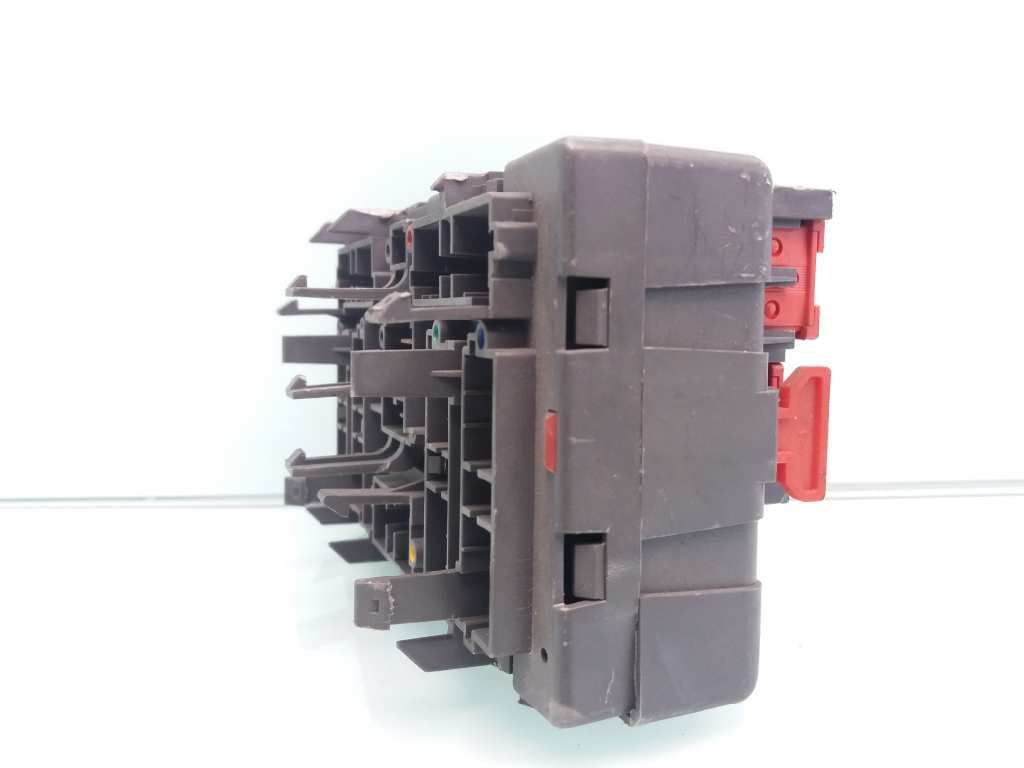 Caja reles / fusibles PEUGEOT 406 BERLINA (S1/S2) 2