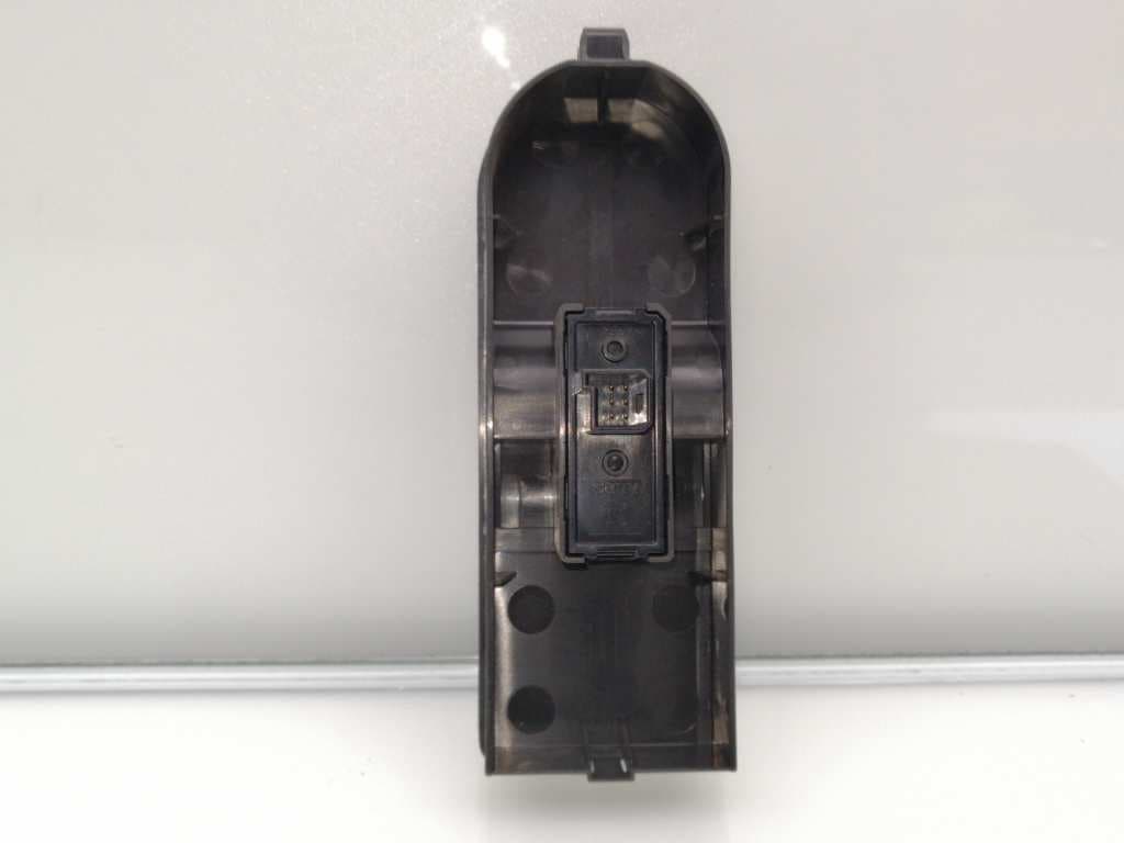 Mando elevalunas delantero derecho OPEL ASTRA H BERLINA 2