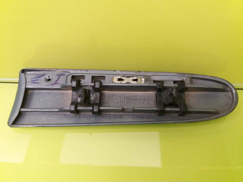 Plastico MERCEDES-BENZ CLASE E (W211) BERLINA 2