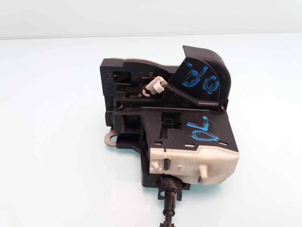 Cerradura puerta delantera derecha RENAULT CLIO II FASE II (B/CB0) 4