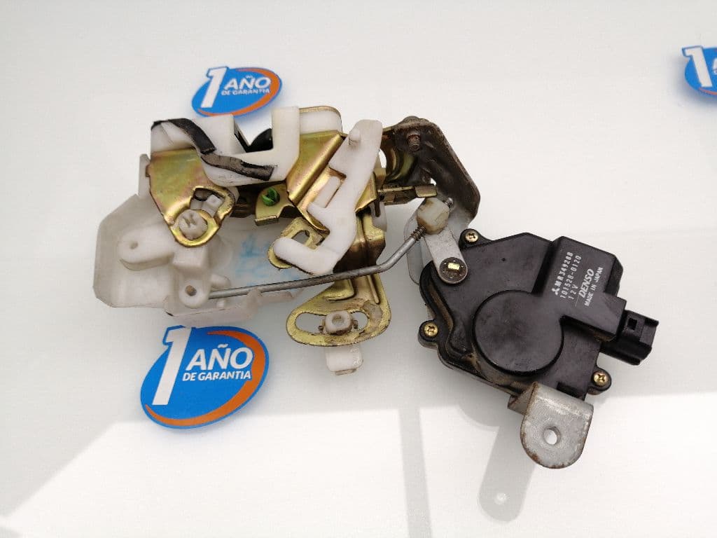 Cerradura puerta trasera derecha MITSUBISHI MONTERO PININ (H60/H70) 4