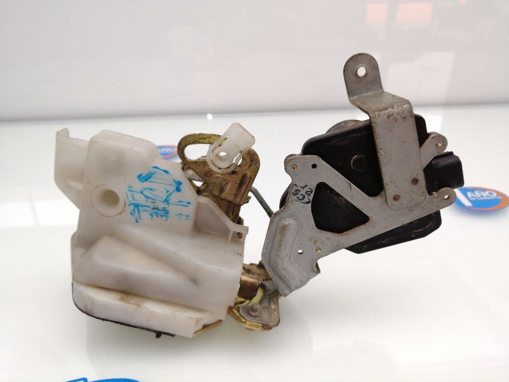 Cerradura puerta trasera derecha MITSUBISHI MONTERO PININ (H60/H70) 2