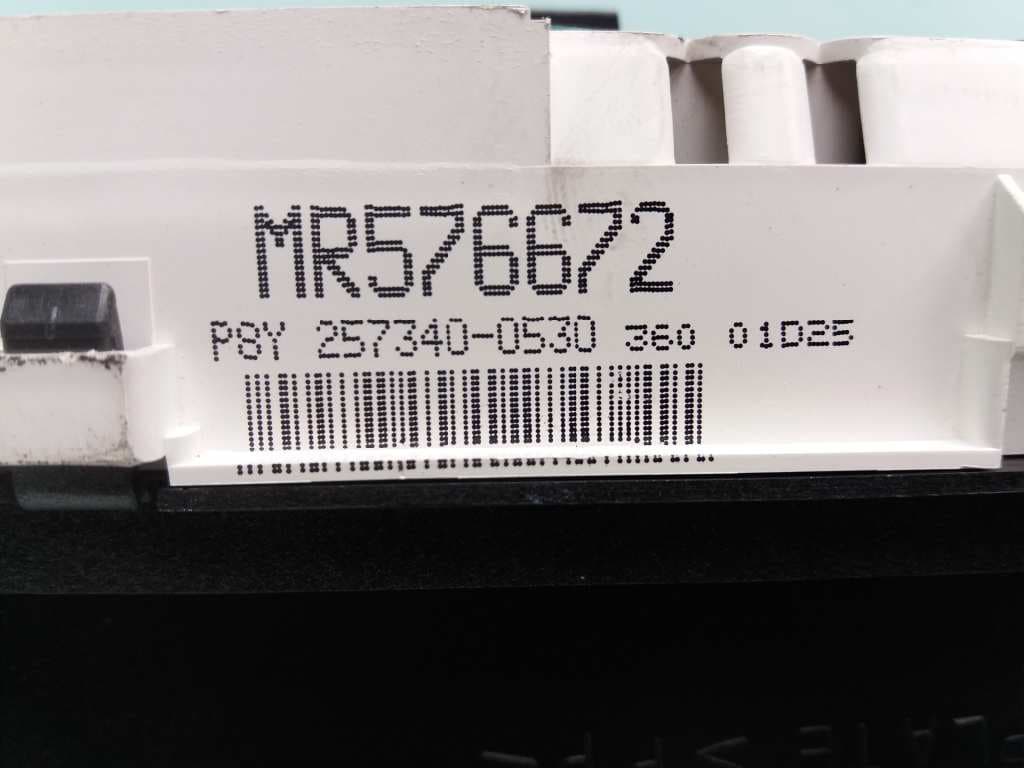 Cuadro instrumentos MITSUBISHI MONTERO PININ (H60/H70) 2