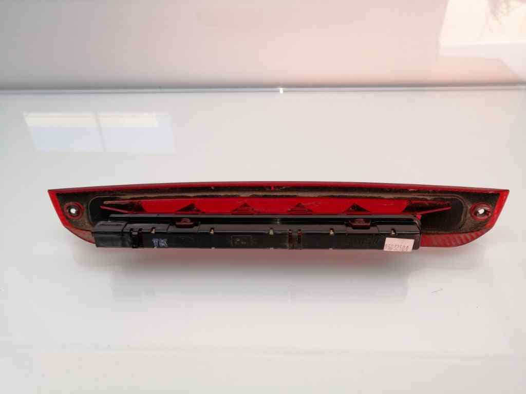 Luz central de freno FORD FOCUS BERLINA (CAP) 3