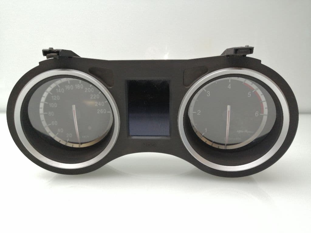 Cuadro instrumentos ALFA ROMEO 159 (140)