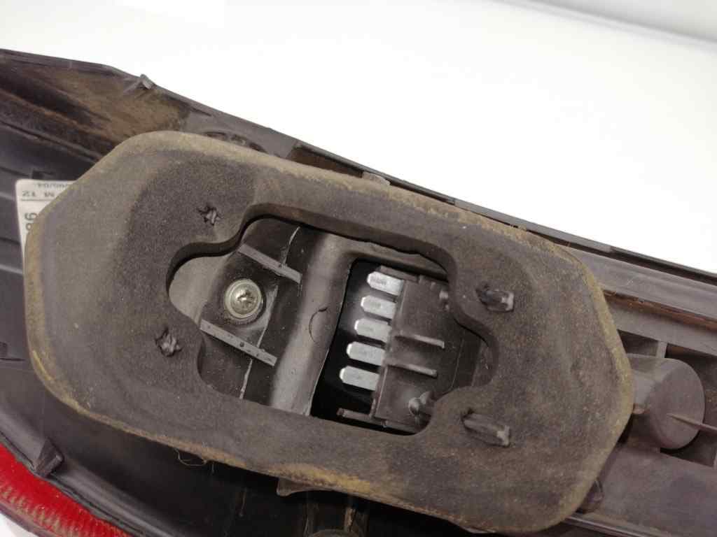 Piloto trasero izquierdo OPEL CORSA C 4