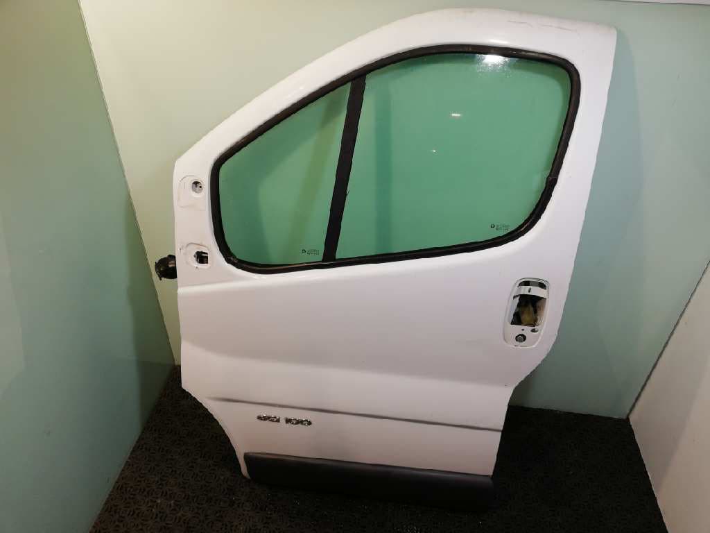 Puerta delantera izquierda RENAULT TRAFIC COMBI 5