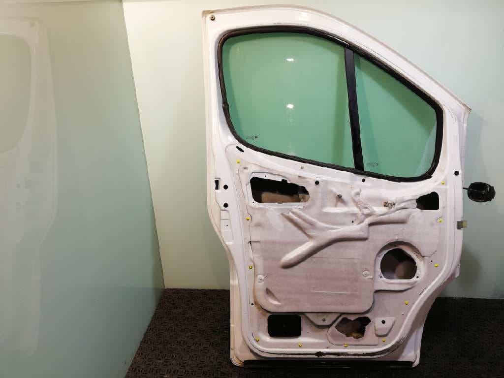 Puerta delantera izquierda RENAULT TRAFIC COMBI 2