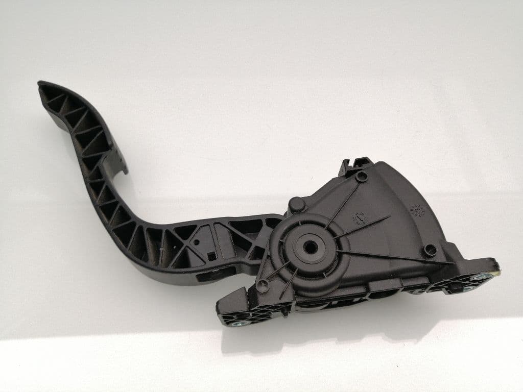 Pedal acelerador RENAULT TWINGO 5