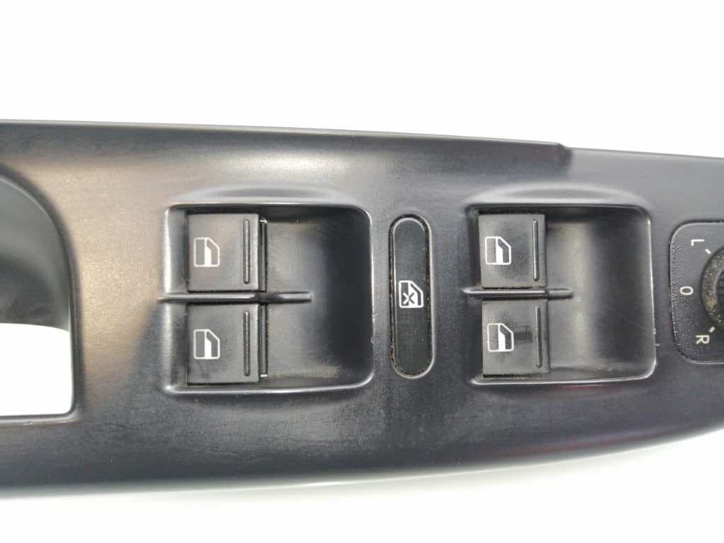 Mando elevalunas delantero izquierdo VOLKSWAGEN PASSAT LIM 5