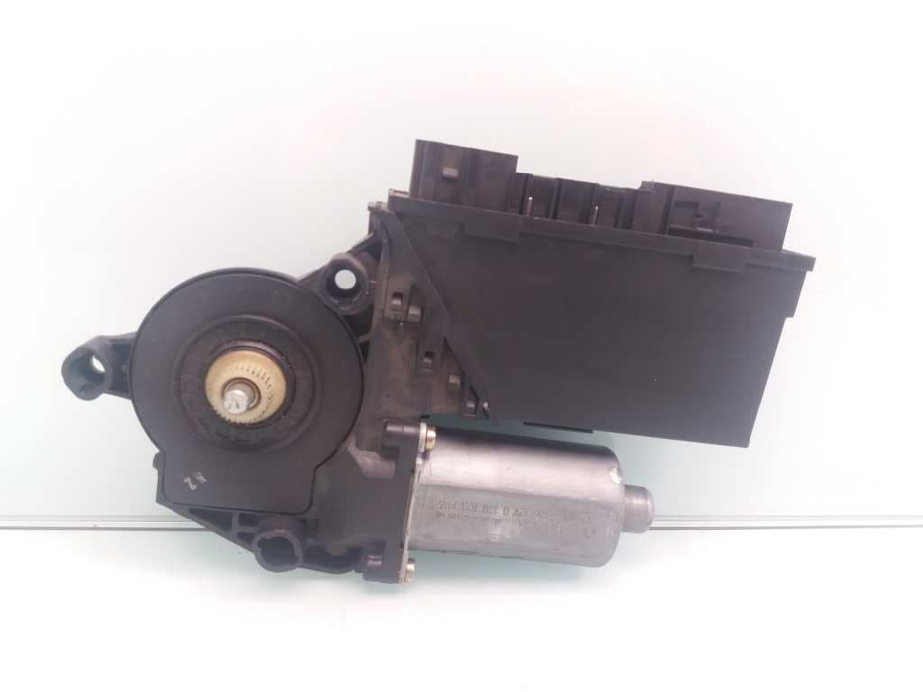 Motor elevalunas trasero derecho PORSCHE CAYENNE (TYP 92AA)