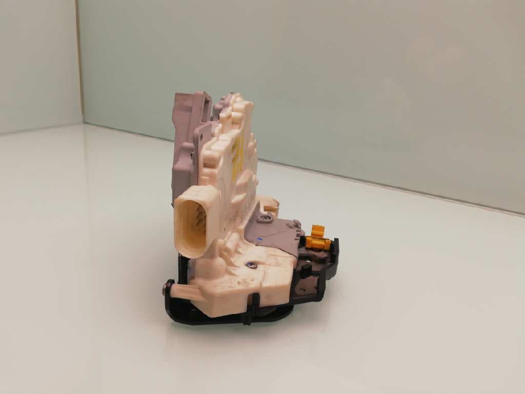 Cerradura puerta delantera izquierda SEAT EXEO BERLINA (3R2) 3