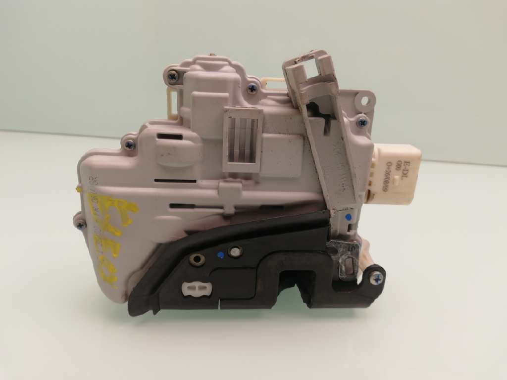 Cerradura puerta delantera izquierda SEAT EXEO BERLINA (3R2) 2