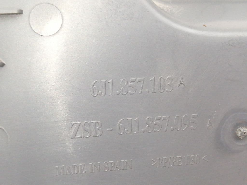 Guantera SEAT IBIZA SC (6J1) 4