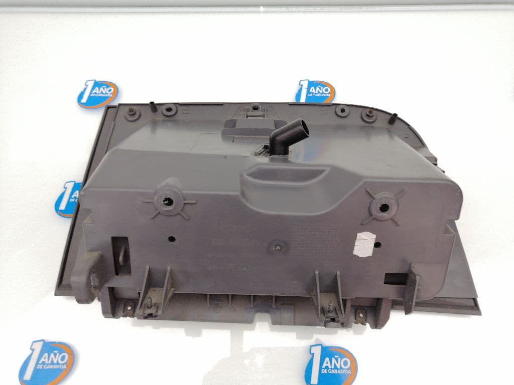 Guantera SEAT IBIZA SC (6J1) 3