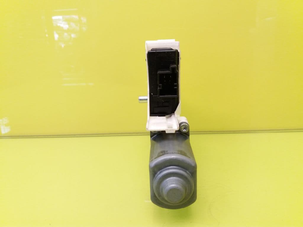 Motor elevalunas trasero derecho AUDI A4 BERLINA (8E) 4