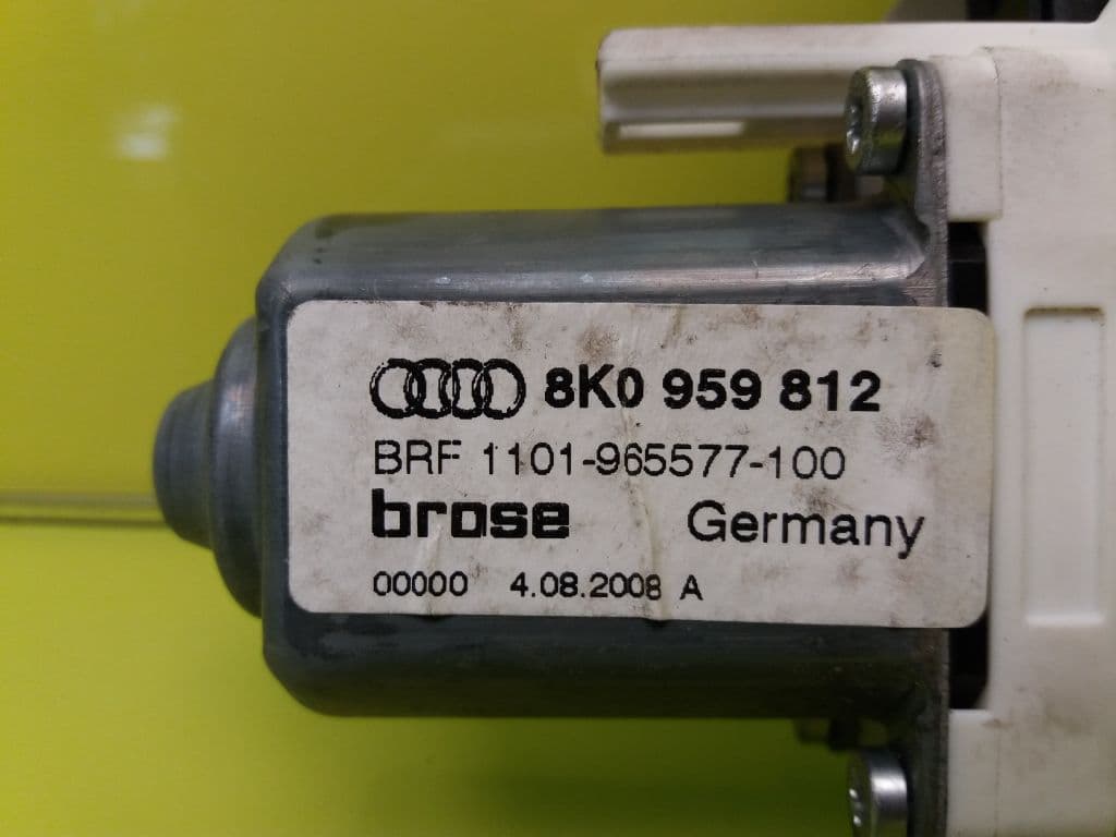 Motor elevalunas trasero derecho AUDI A4 BERLINA (8E) 2