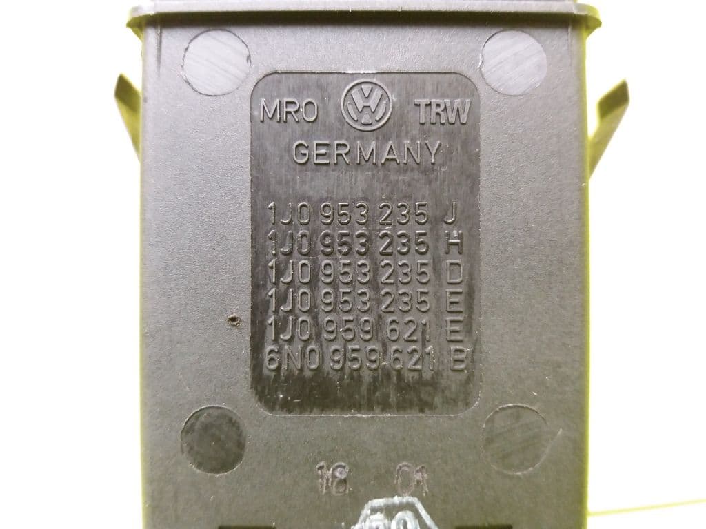 Interruptor VOLKSWAGEN GOLF IV BERLINA (1J1) 5