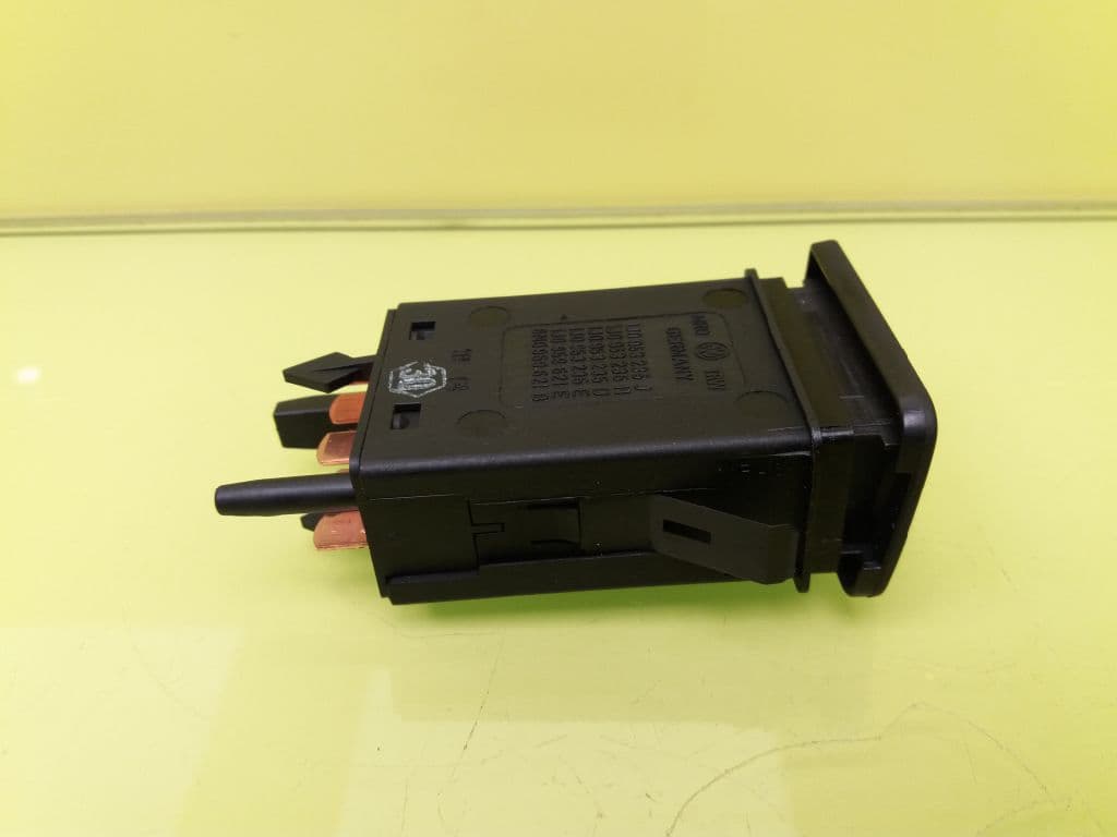 Interruptor VOLKSWAGEN GOLF IV BERLINA (1J1) 3