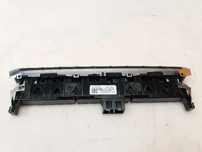Warning AUDI A3 SPORTBACK (8P) 4