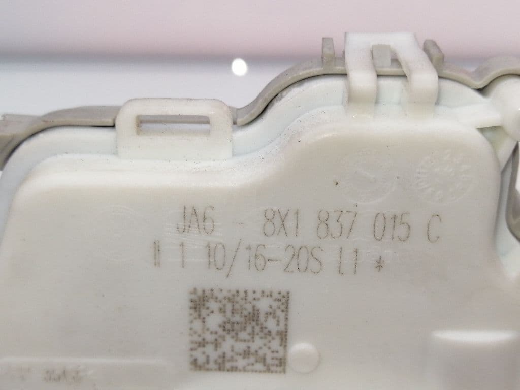 Cerradura puerta delantera izquierda AUDI A3 SPORTBACK (8P) 5