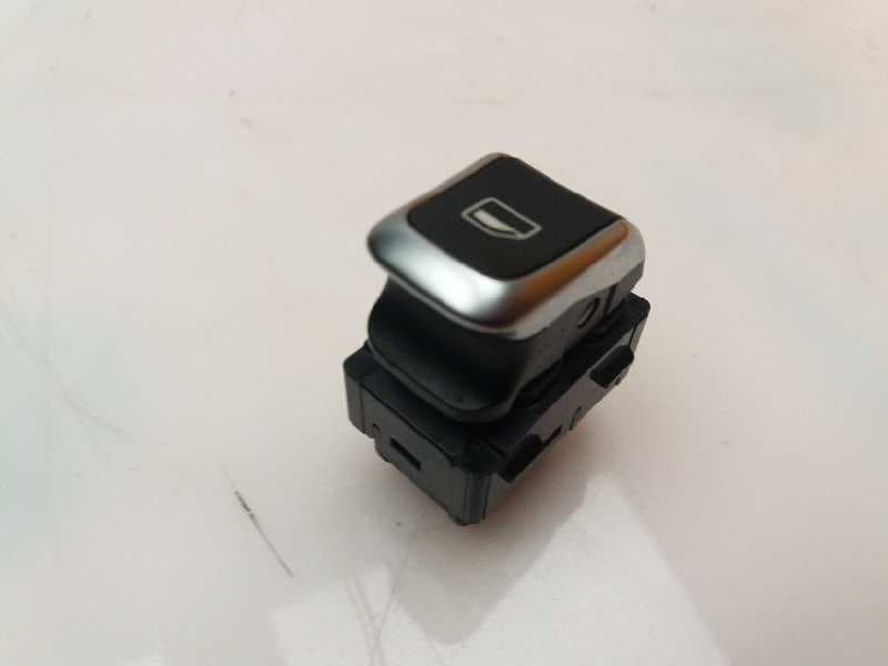 Mando elevalunas trasero derecho AUDI A3 SPORTBACK (8P) 3