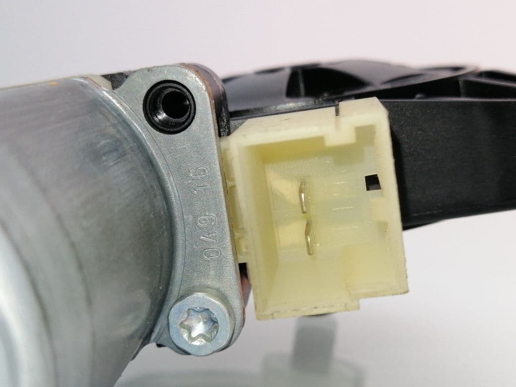 Motor elevalunas trasero izquierdo AUDI A3 SPORTBACK (8P) 4