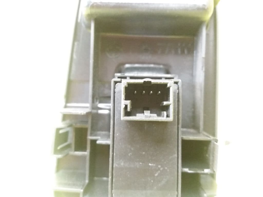 Mando elevalunas delantero derecho FIAT GRANDE PUNTO (199) 3