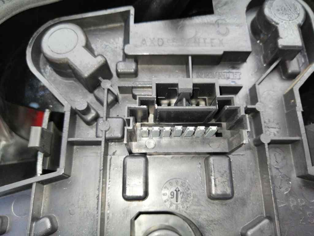 Piloto trasero izquierdo RENAULT MEGANE I BERLINA HATCHBACK (BA0) 4