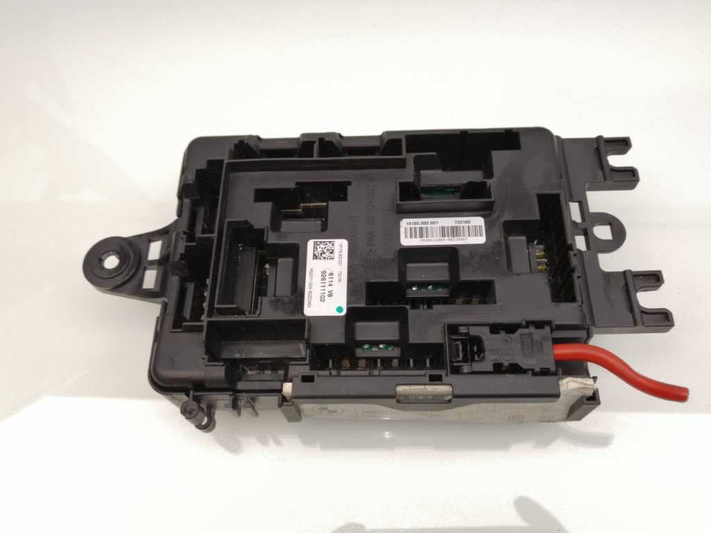 Caja reles / fusibles BMW SERIE 1 LIM