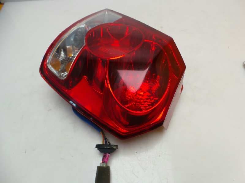 Piloto trasero derecho DAEWOO KALOS 2