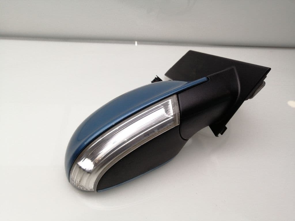 Retrovisor derecho VOLKSWAGEN GOLF PLUS (521) 4