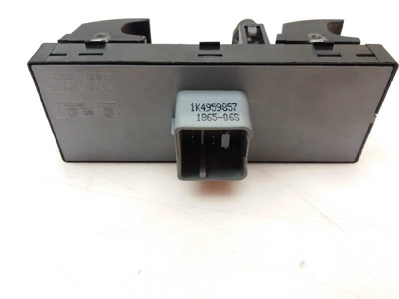Mando elevalunas delantero izquierdo VOLKSWAGEN GOLF PLUS (521) 2