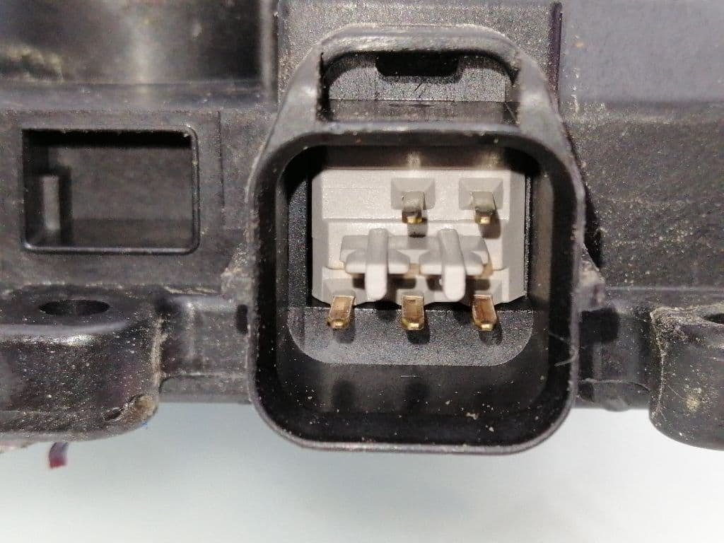 Cerradura puerta delantera derecha SUZUKI JIMNY SN (FJ) 4