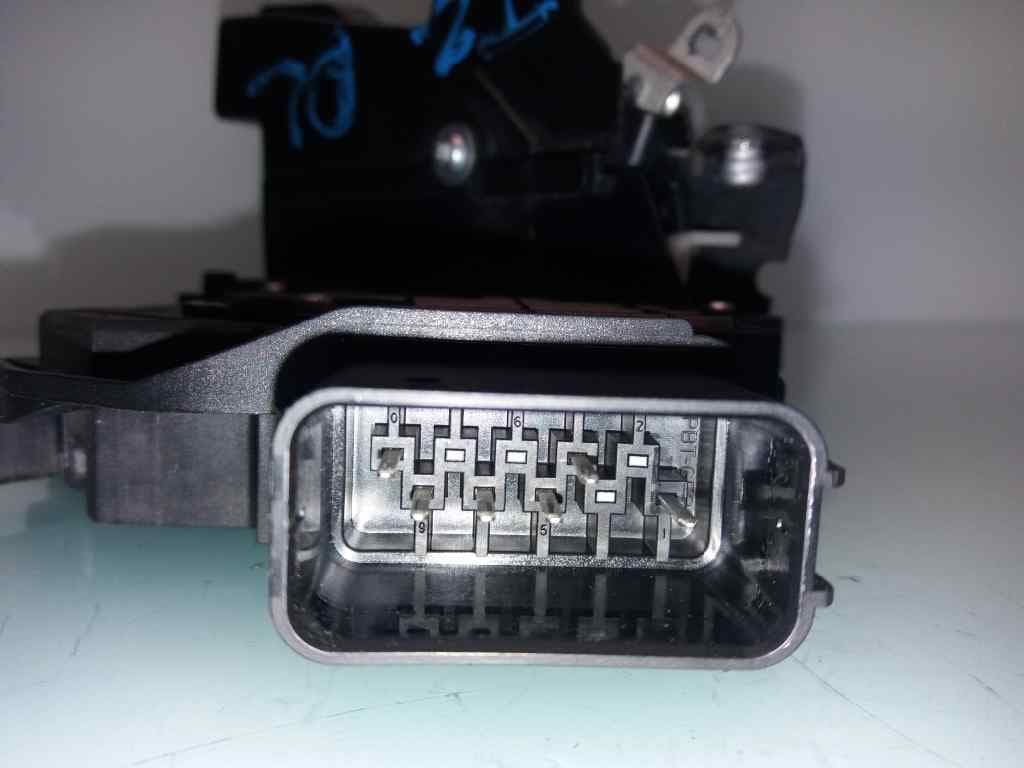 Cerradura puerta delantera izquierda FORD FOCUS BERLINA (CAP) 2