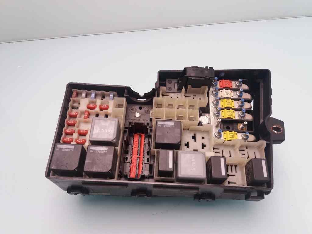 Caja reles / fusibles FORD FOCUS BERLINA (CAP) 5