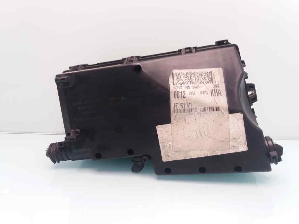 Caja reles / fusibles FORD FOCUS BERLINA (CAP) 3