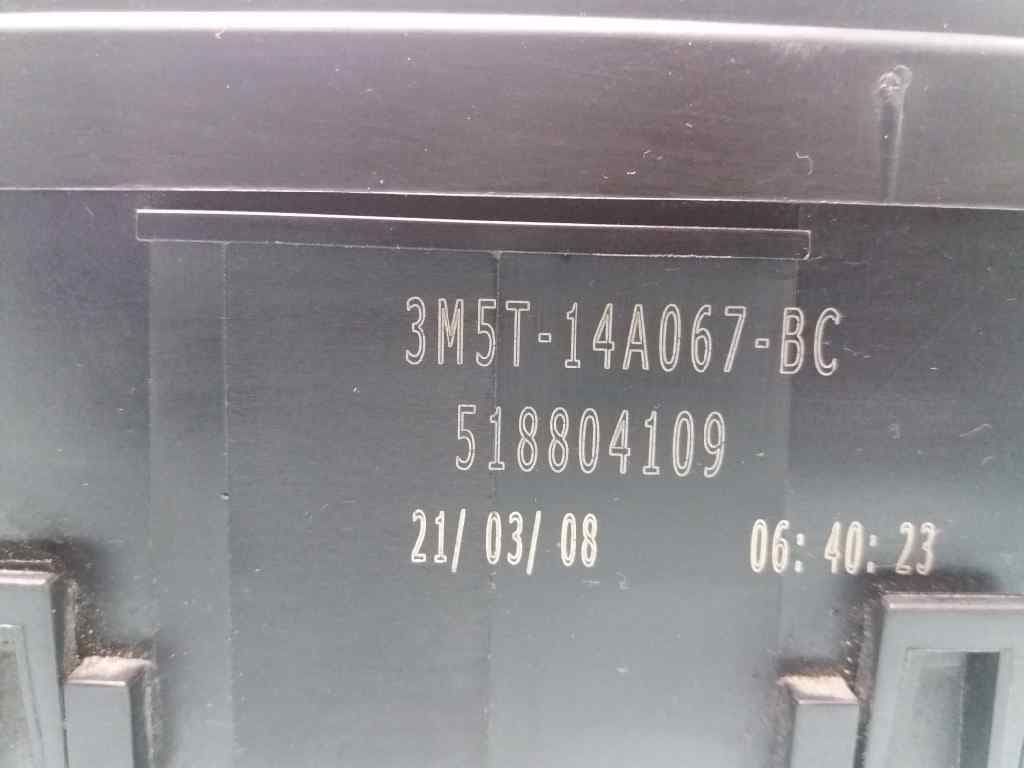 Caja reles / fusibles FORD FOCUS BERLINA (CAP) 2