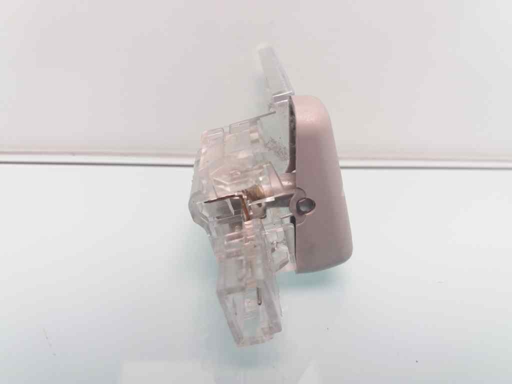 Luz interior FORD FOCUS BERLINA (CAP) 4