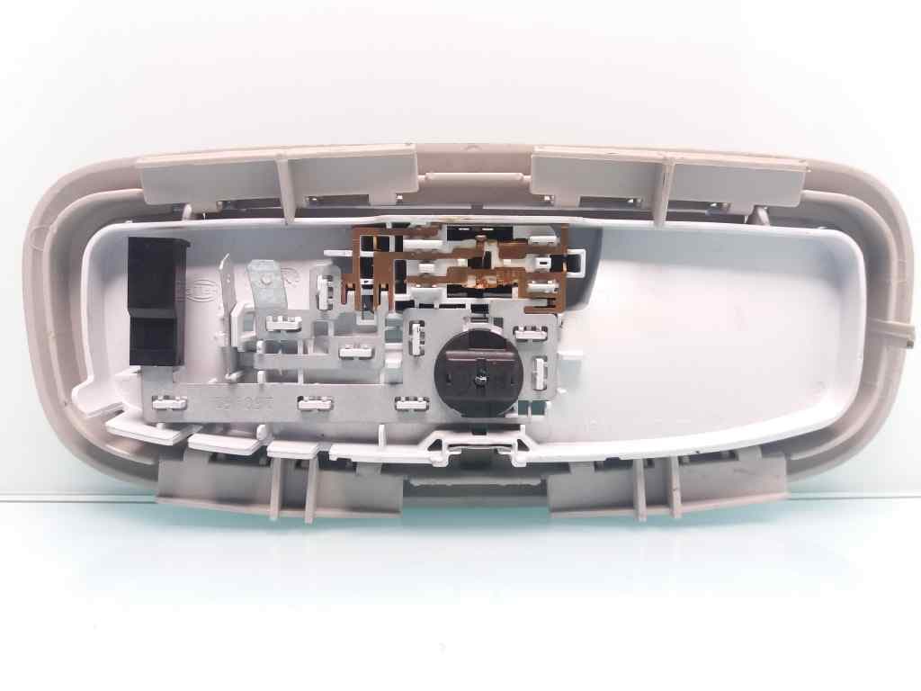 Luz interior FORD FOCUS BERLINA (CAP) 3