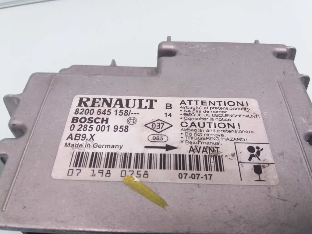 Centralita airbag RENAULT CLIO III 4