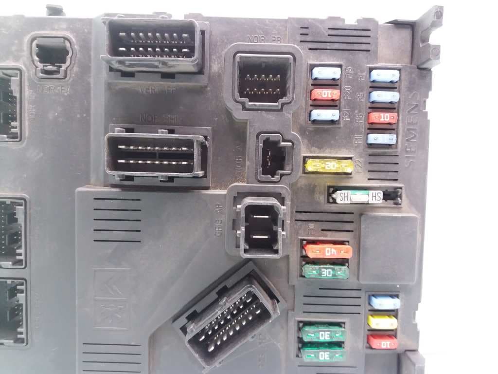 Caja reles / fusibles CITROEN C2 3
