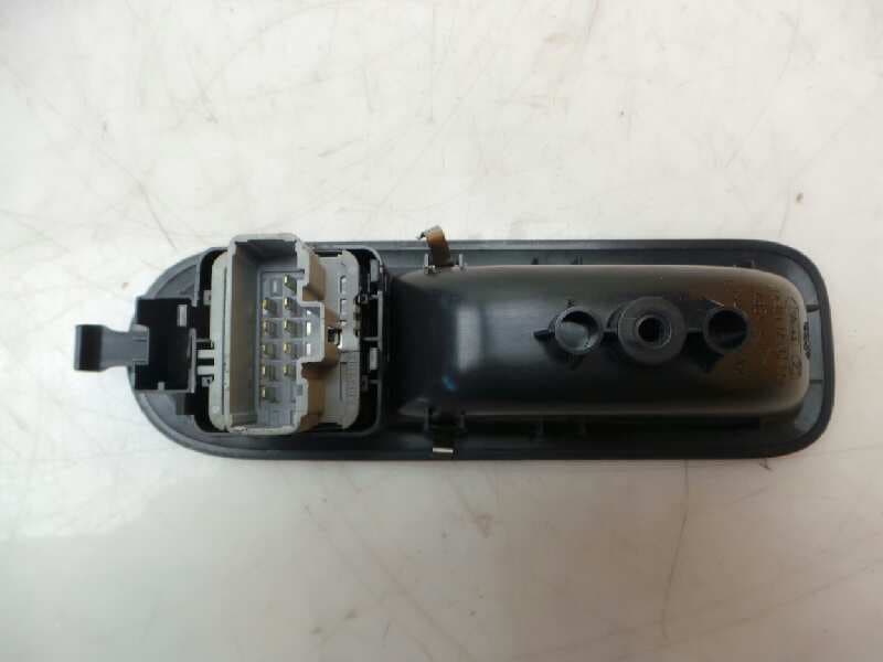 Mando elevalunas delantero izquierdo RENAULT TWINGO (CO6) 5