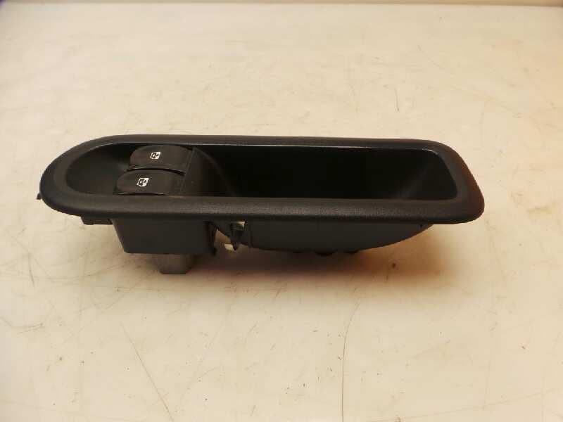 Mando elevalunas delantero izquierdo RENAULT TWINGO (CO6) 3