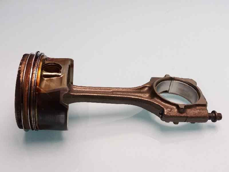 Piston SEAT LEON (1P1)