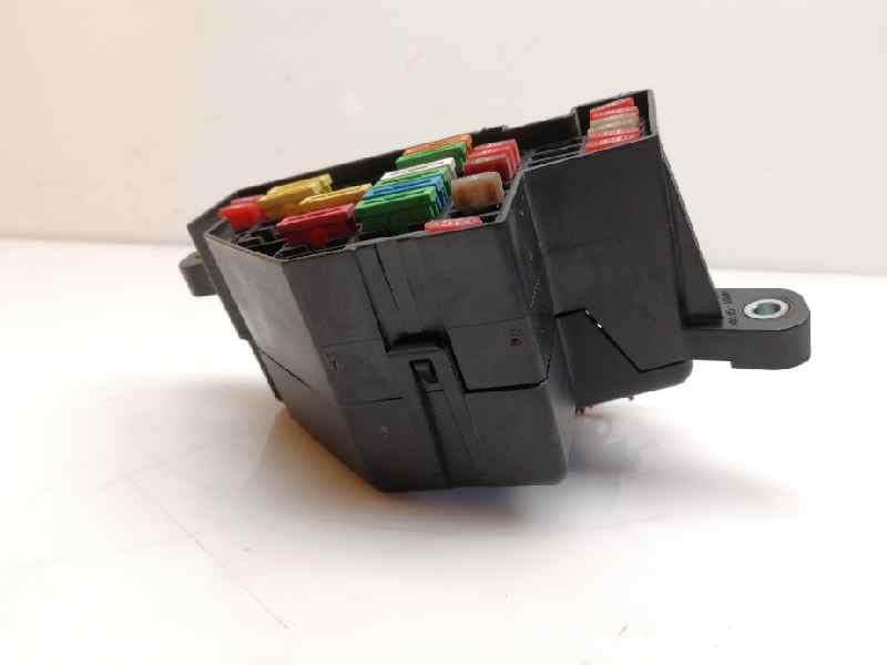 Caja reles / fusibles SEAT LEON (1P1) 2